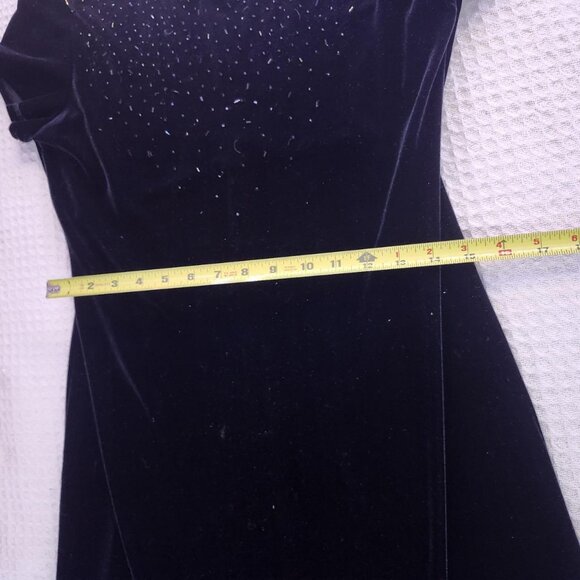 by Caliendo Black Velvet - Picture 10 of 12